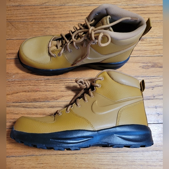 Youth 7y Nike Manoa LTR “Wheat” Leather Boots new - Picture 2 of 7